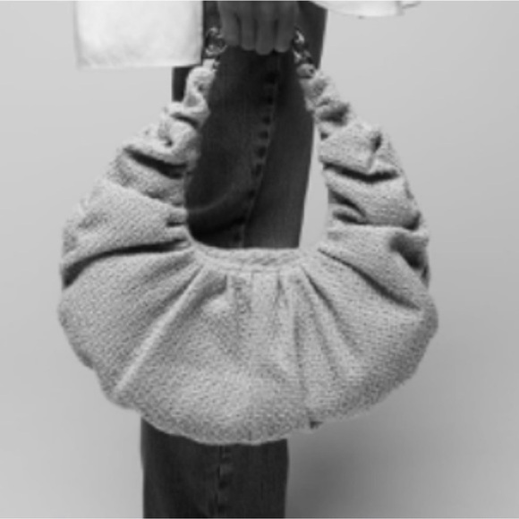 New with tags! Zara tweed oval bag with chain - Picture 3 of 3